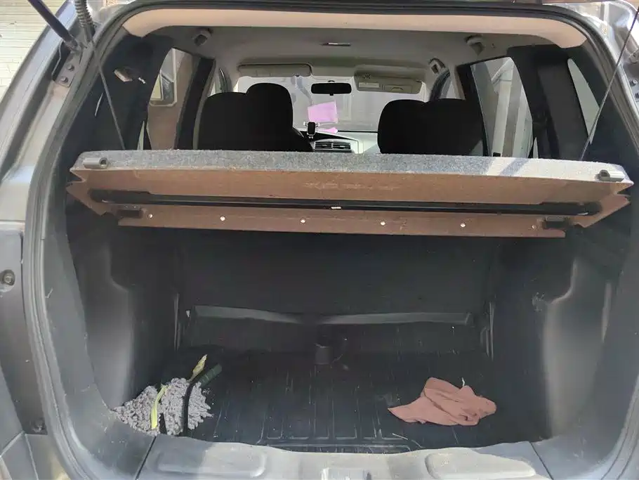 Livina 1.6 XE CVT Comfort