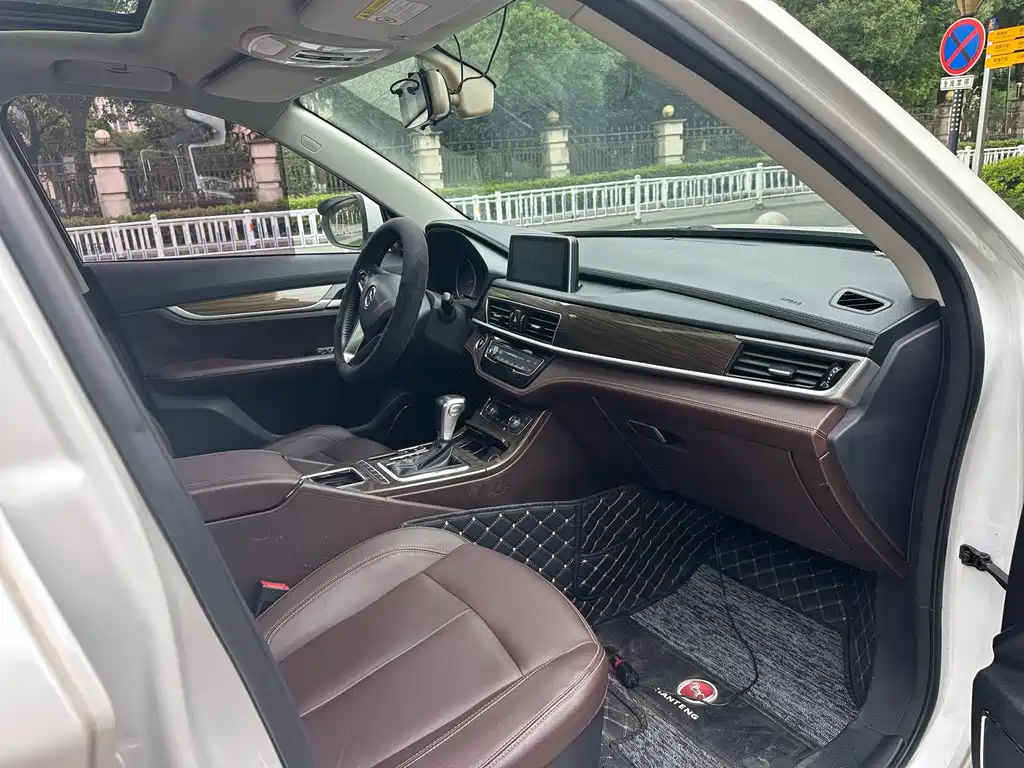 Hanteng X5 1.5 T CVT Luxury