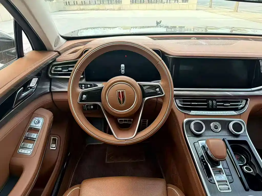 Hongqi H9 2.0 T Connected Flagship Enjoyment