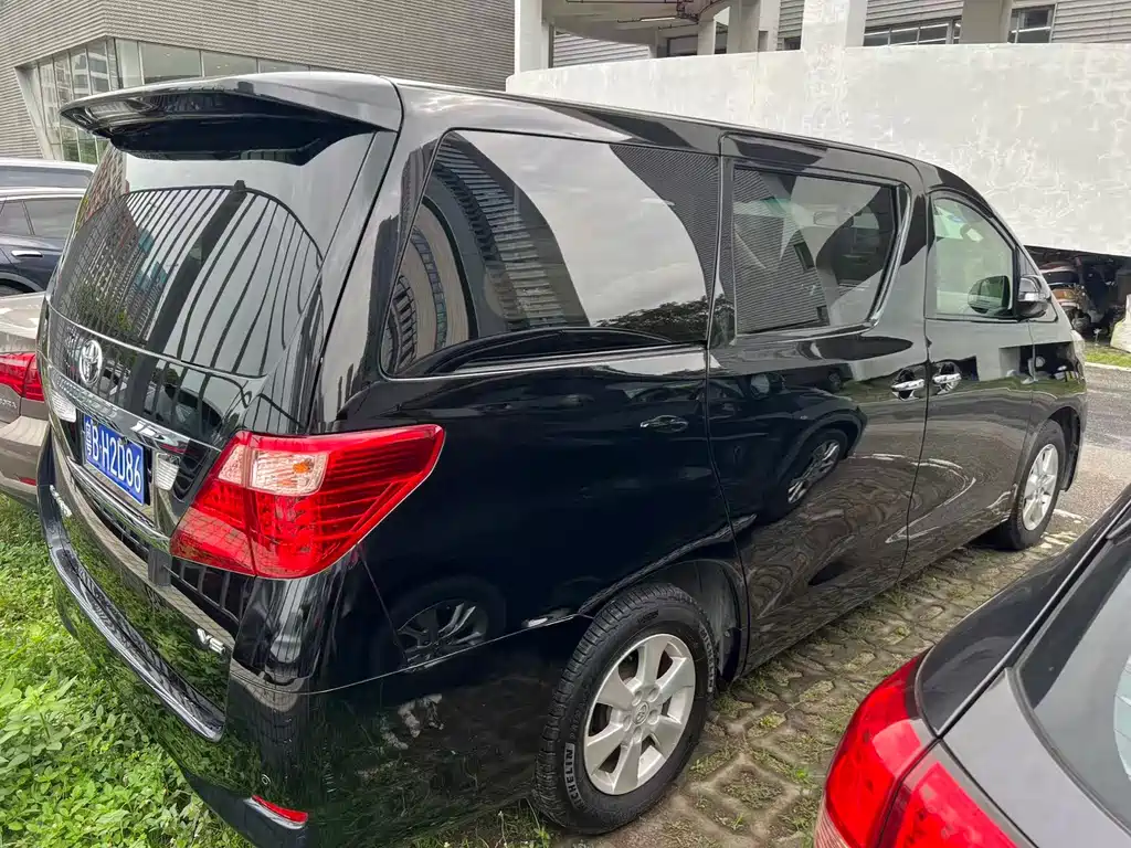 Alphard 3.5 L Luxury