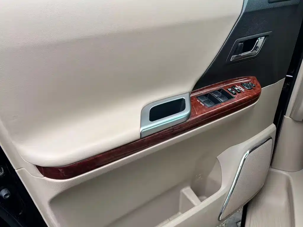 Alphard 3.5 L Luxury