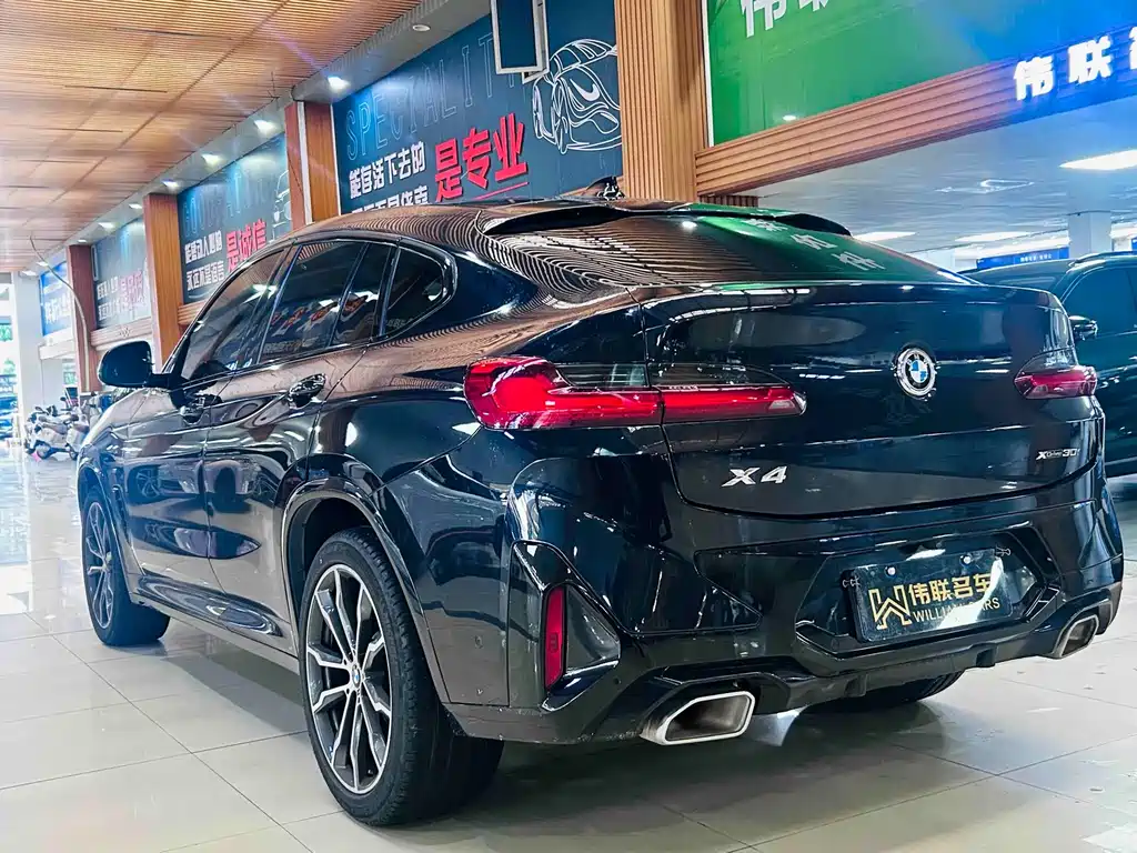BMW X4 xDrive 30 i M Sport Package