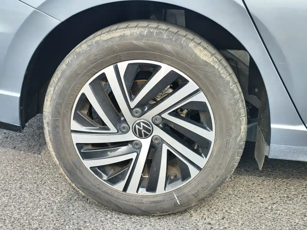 Lavida 300 TSI DSG Starry Sky Manyi
