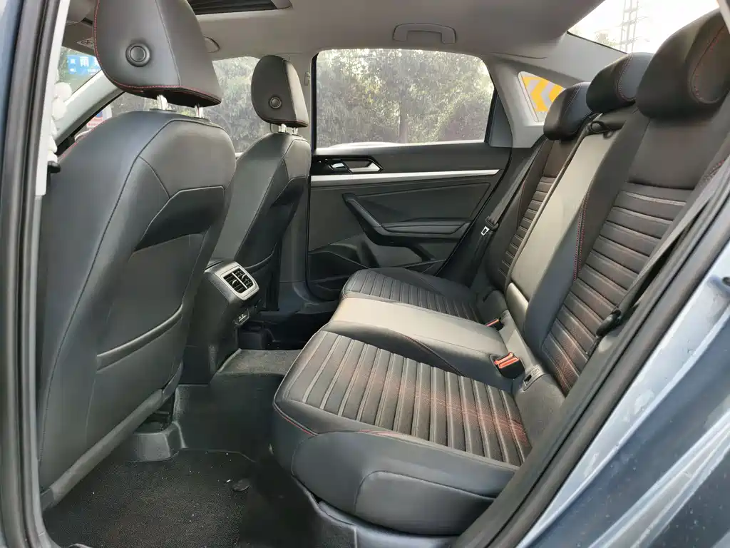 Lavida 300 TSI DSG Starry Sky Manyi