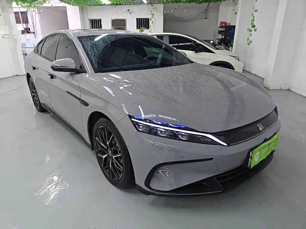 Han DM-i Smart Drive 125 KM Honored