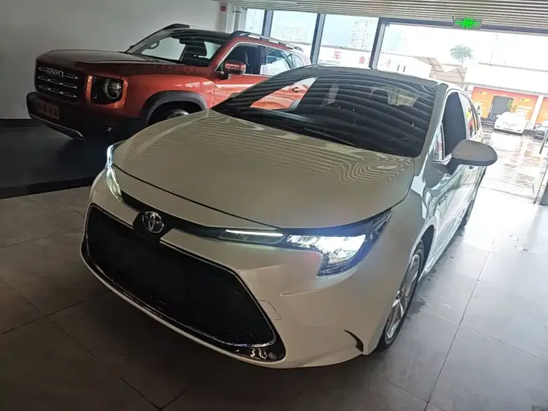 Toyota Levin Dual Engine 1.8 H E-CVT Luxury
