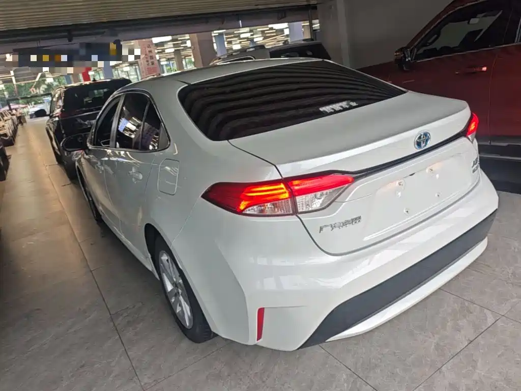 Levin Dual Engine 1.8 H E-CVT Luxury