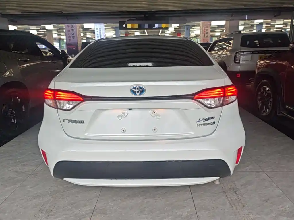 Levin Dual Engine 1.8 H E-CVT Luxury
