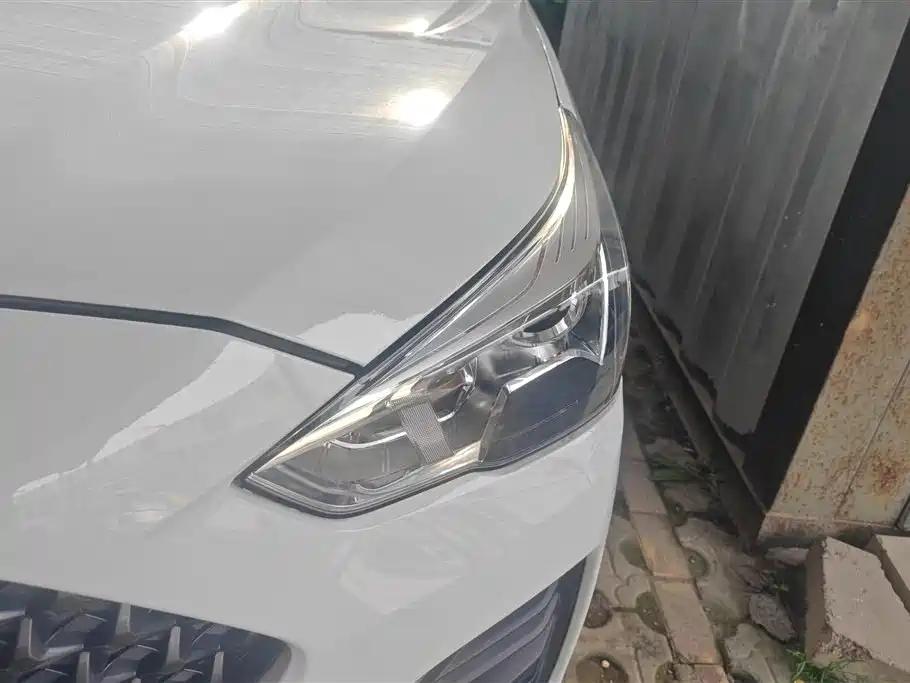 Haval M6 1.5 T DCT 2 WD Value CN-VI