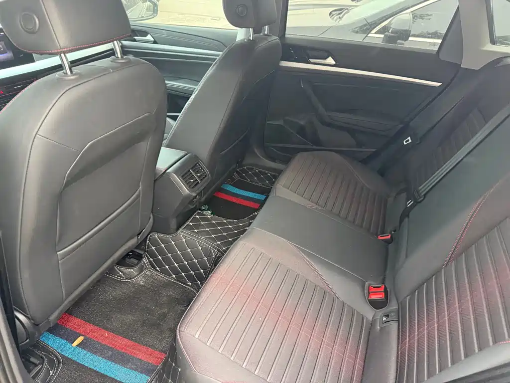 Lavida 300 TSI DSG Starry Sky Manyi