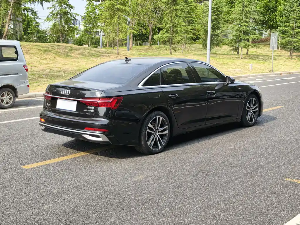 Audi A6 L 40 TFSI Luxury Dynamic