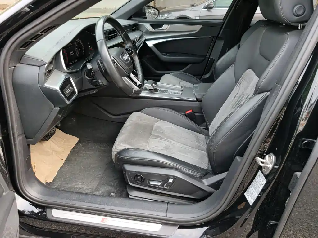 Audi A6 L 40 TFSI Luxury Dynamic