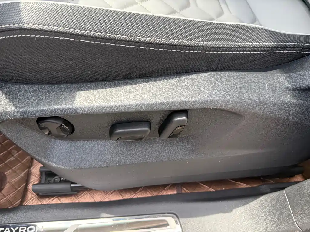 Tayron 280 TSI 2 WD Luxury Plus Advanced