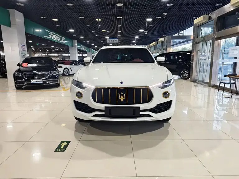 Maserati Levante 3.0 T Standard CN-V