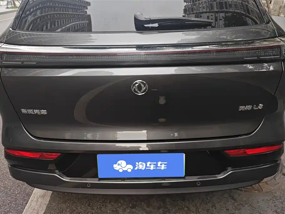 Dongfeng Fengshen L8 185 KM Dream