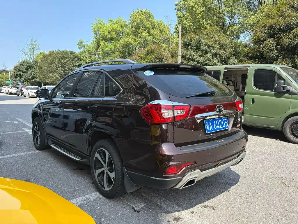 BYD S7 2.0 T Upgraded Auto Distinguished