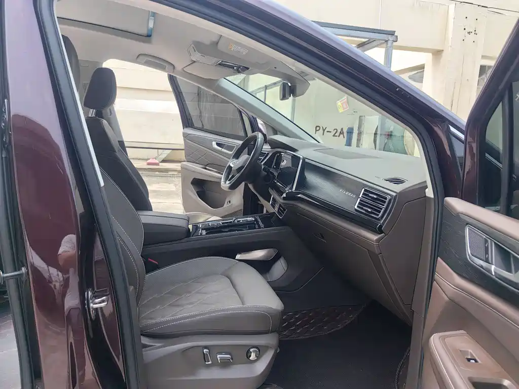 Viloran 380 TSI Distinguished
