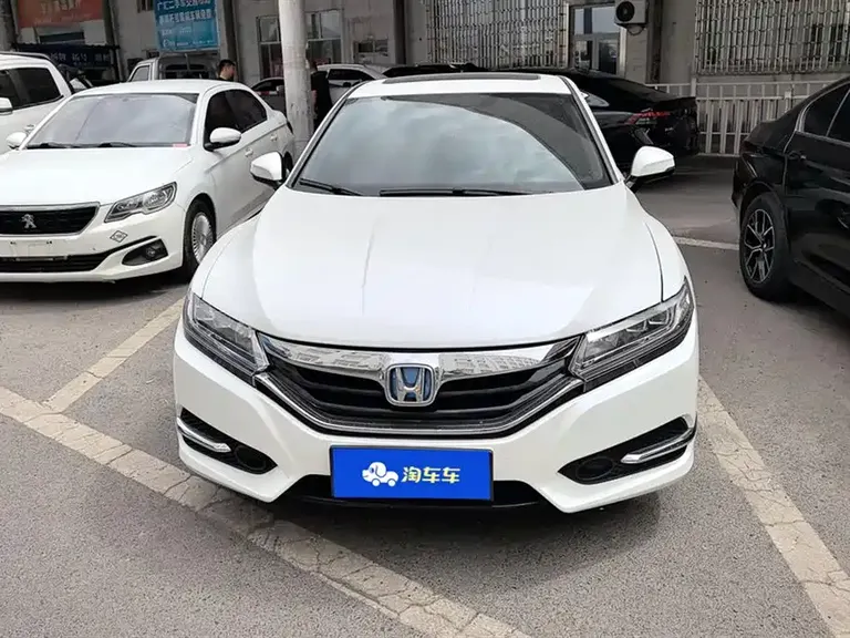 Honda Spirior 2.0 L Classic
