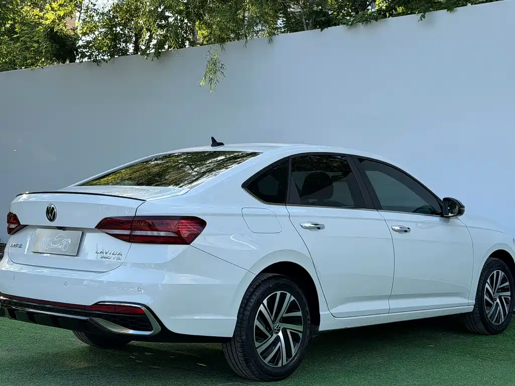 Lavida 280 TSI DSG Starry Sky Manyi