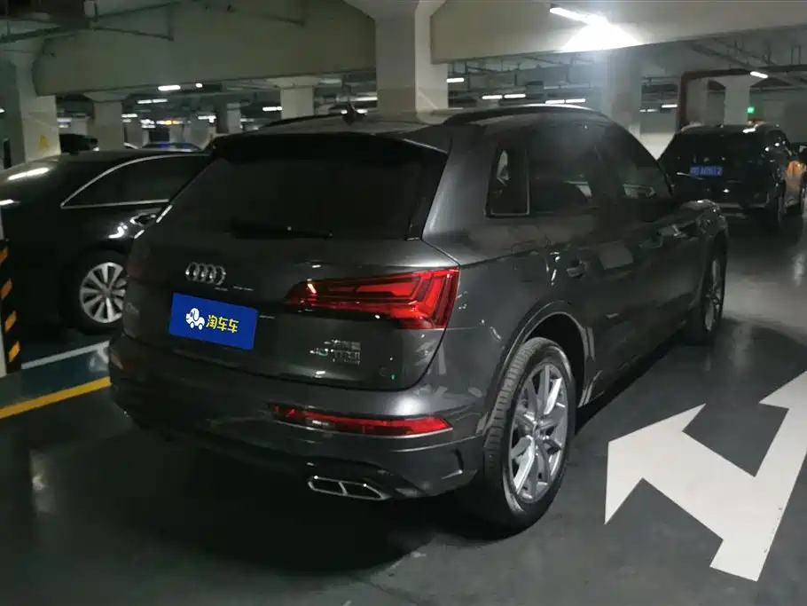 Audi Q5 L 40 T Luxury Dynamic