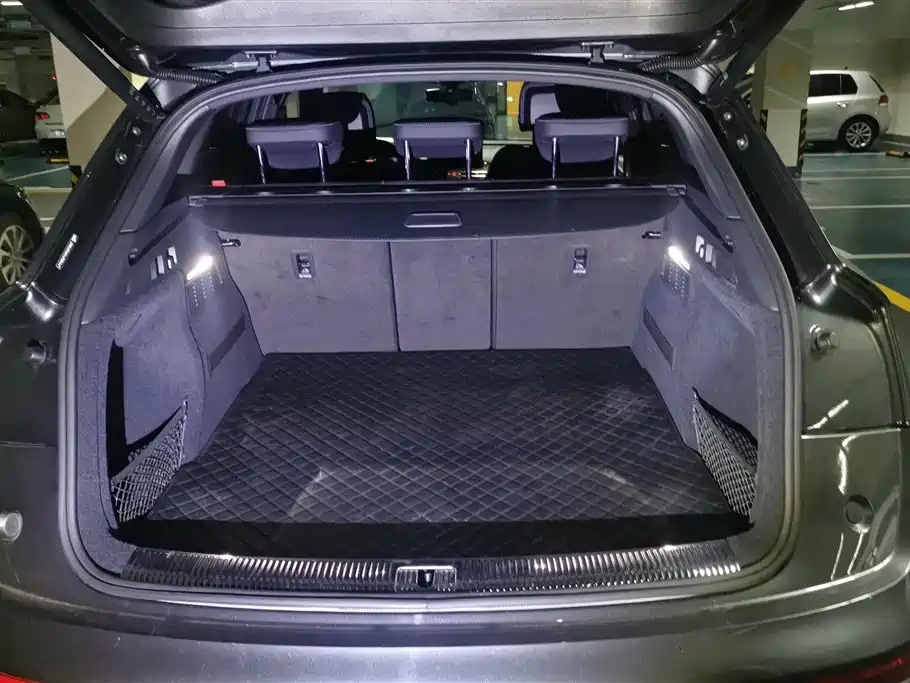 Audi Q5 L 40 T Luxury Dynamic