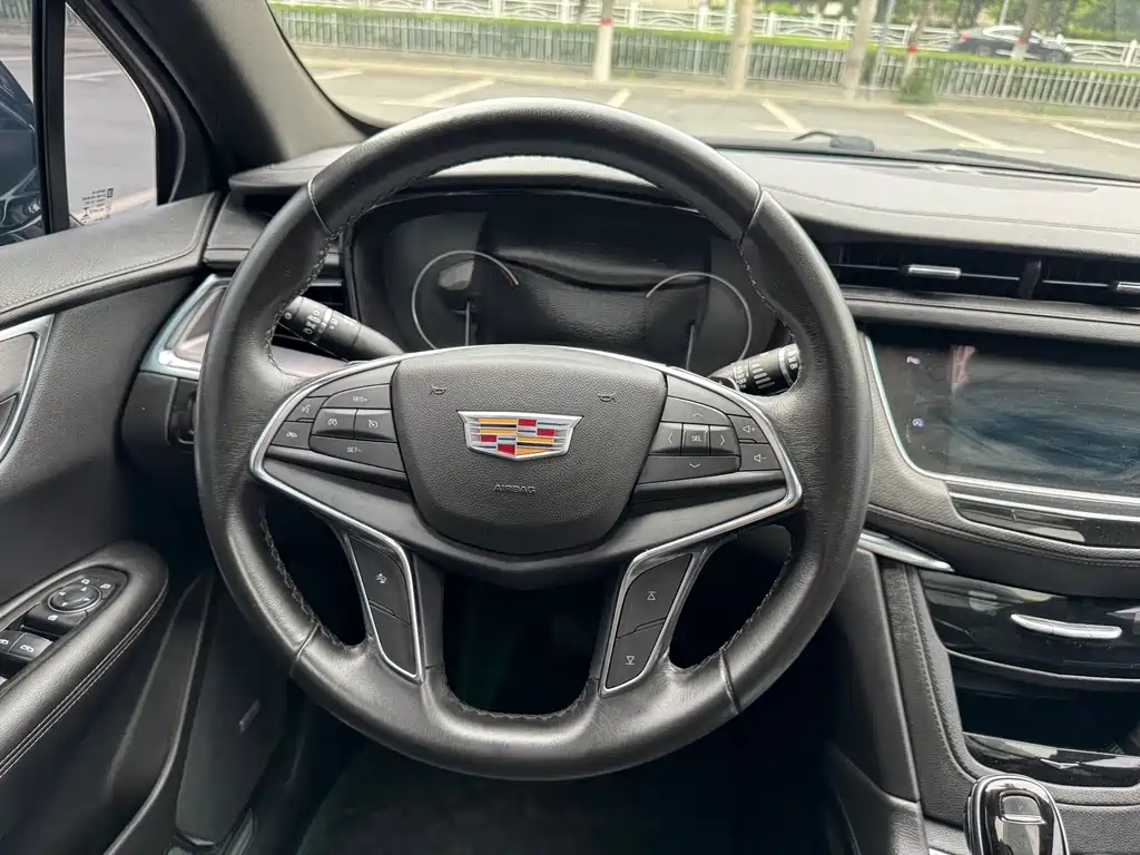 Cadillac XT5 凯迪拉克XT5 2021款 28 T 四驱技术型