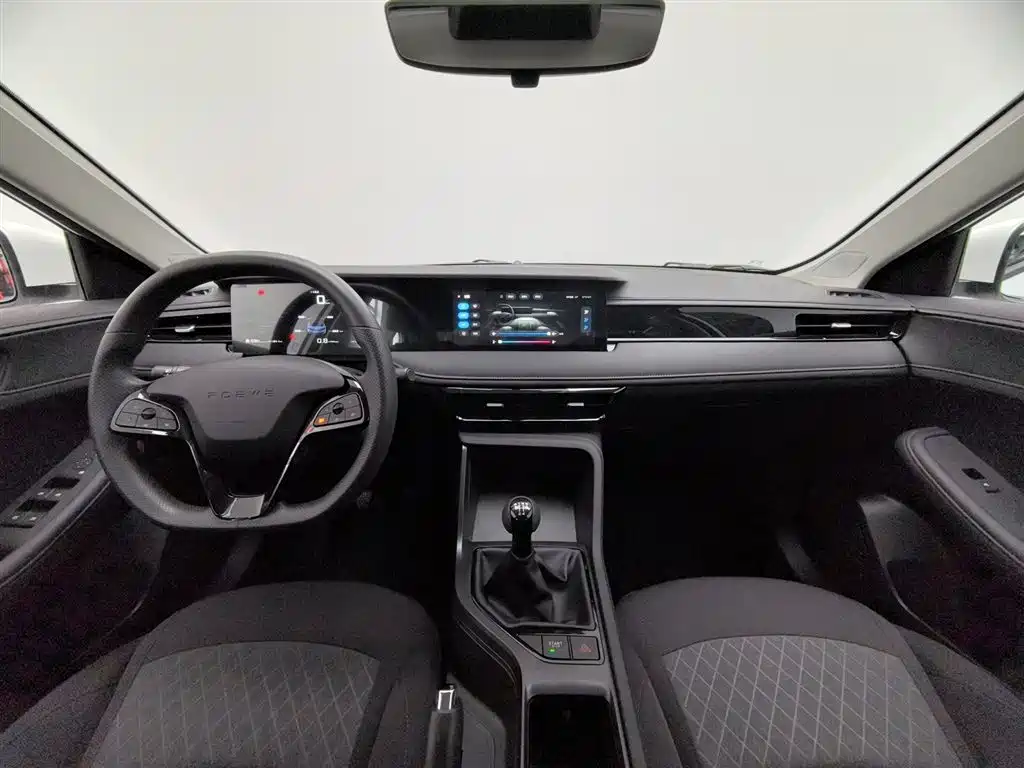 Roewe i5 1.5 L Manual Comfort Enjoyment