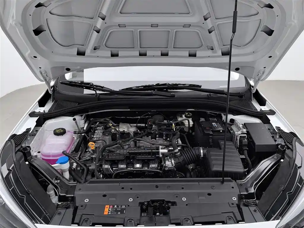 Roewe i5 1.5 L Manual Comfort Enjoyment