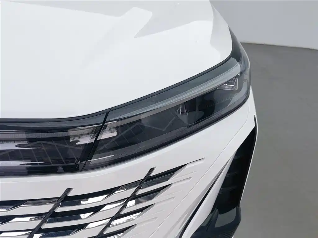 Changan CS75 PLUS 3 rd Gen 1.5 T Auto Distinguished