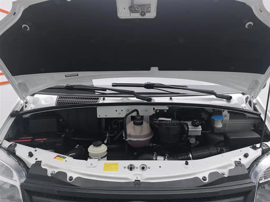 Xintu V80 2.0 T Manual Classic Aoyuntong LWB Mid Roof 6 7 8 9-seat