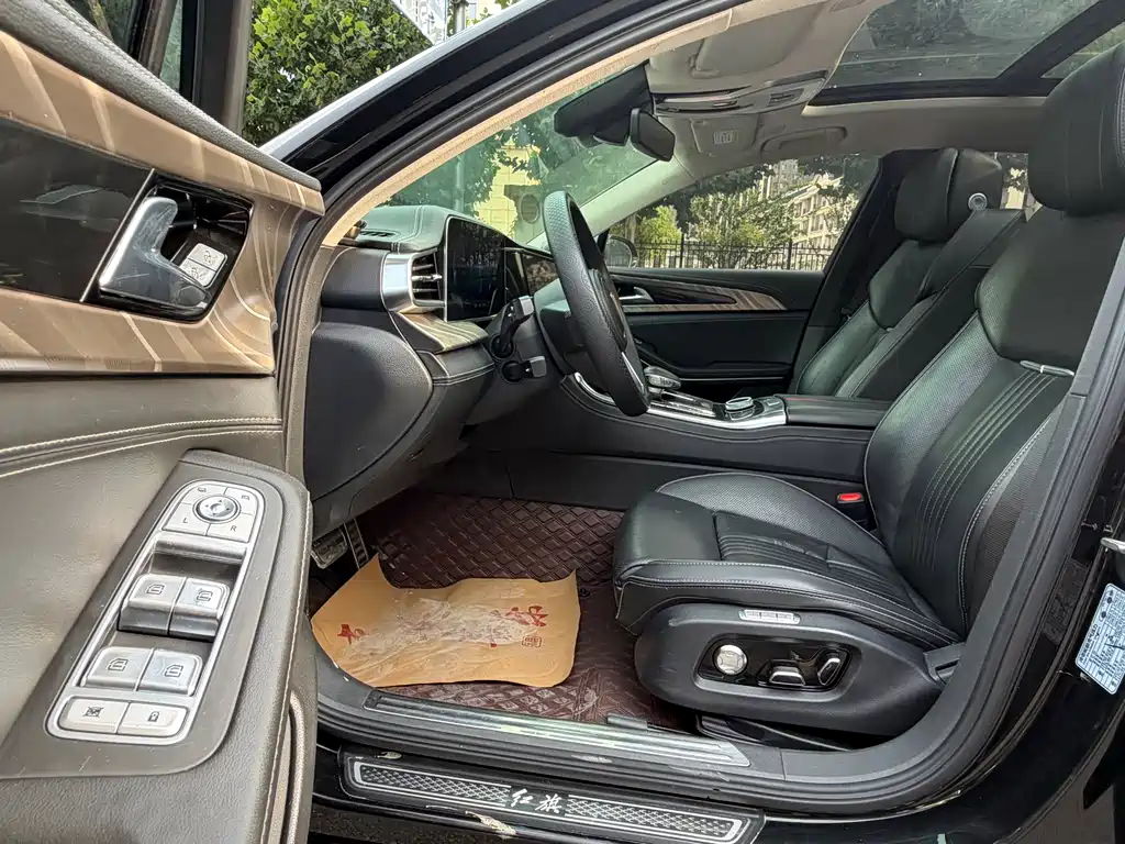 Hongqi H9 2.0 T Connected Flagship Enjoyment