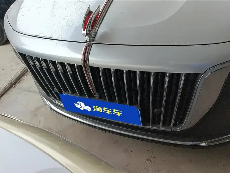 Hongqi H9 2.0 T Connected Flagship Enjoyment