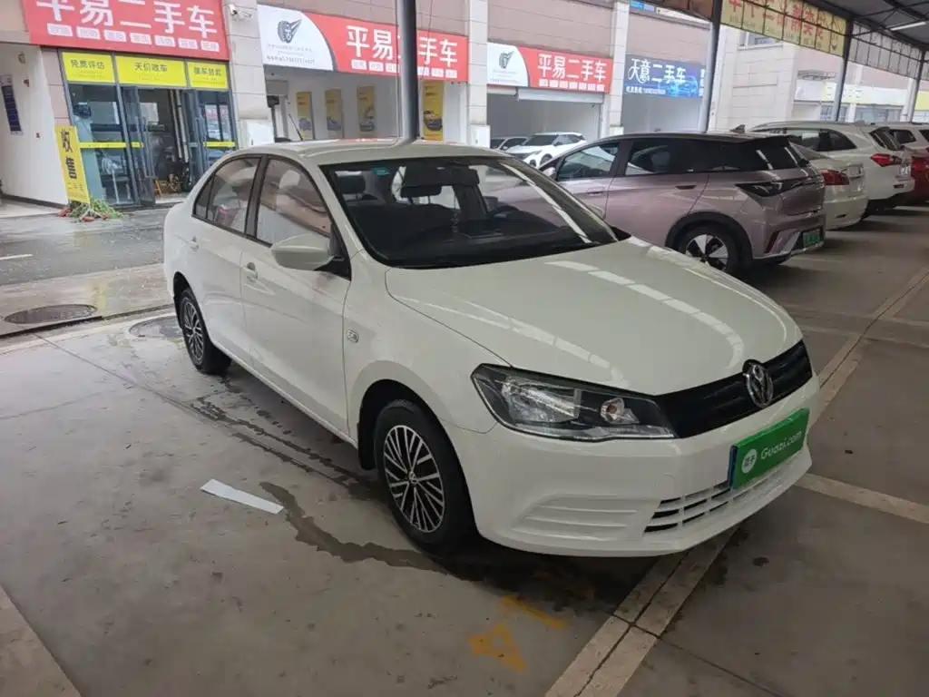 Jetta 1.6 L Manual Fashion