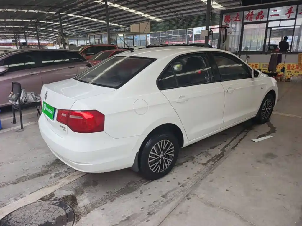 Jetta 1.6 L Manual Fashion
