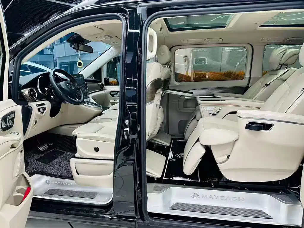 Mercedes-Benz V-Class V 260 Distinguished