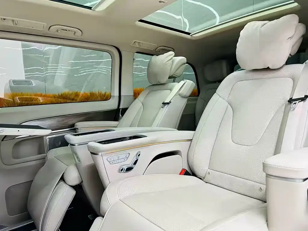 Mercedes-Benz V-Class V 260 Distinguished