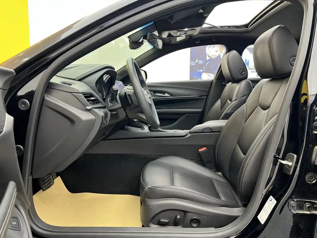Cadillac CT4 28 T Luxury