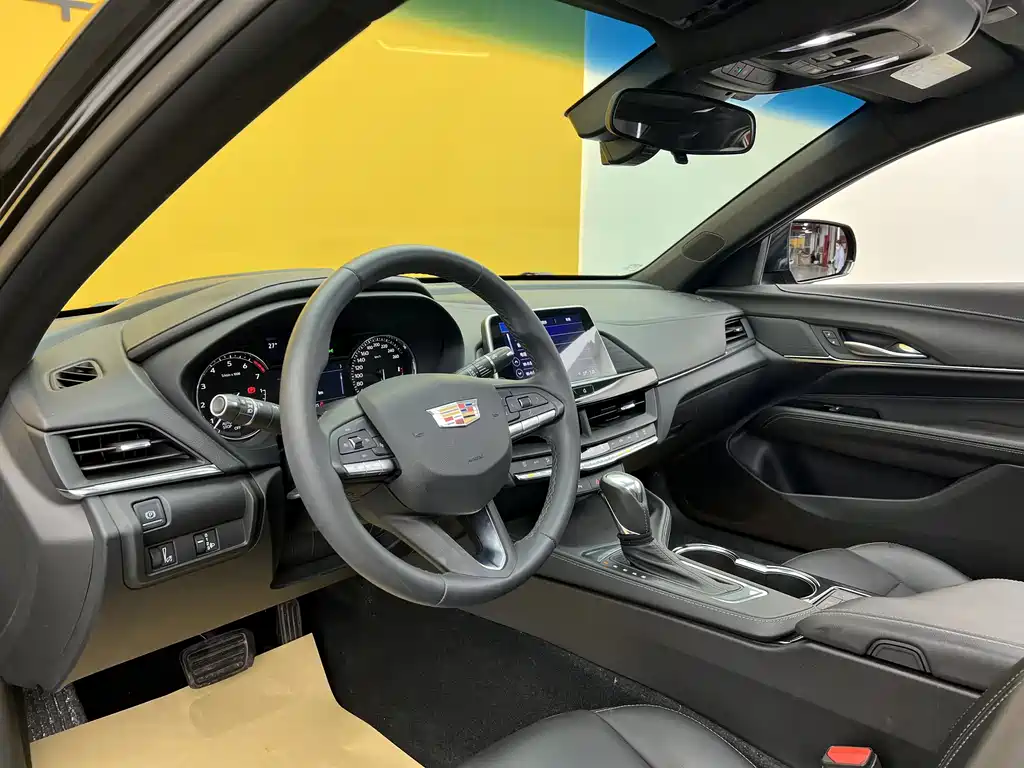 Cadillac CT4 28 T Luxury