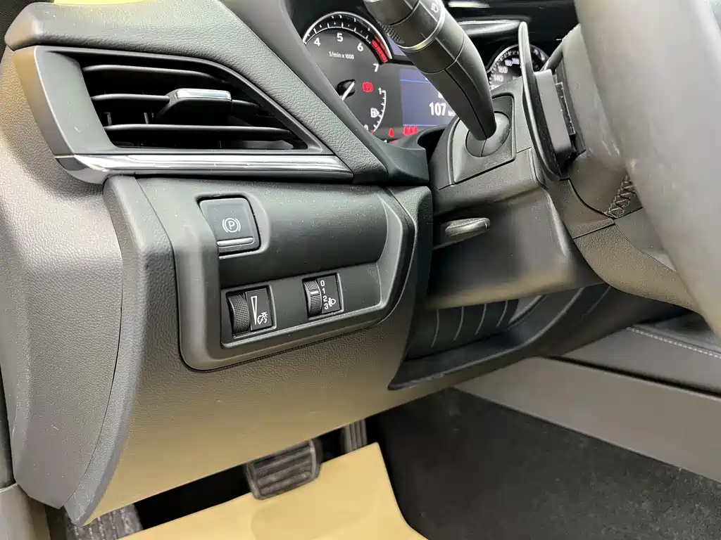 Cadillac CT4 28 T Luxury