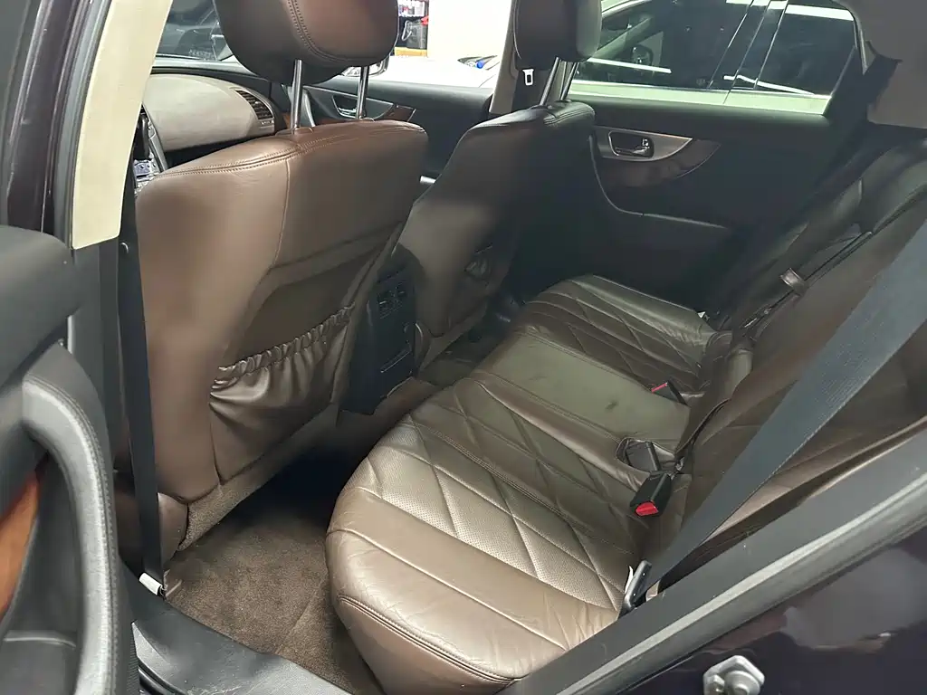 Infiniti FX 英菲尼迪FX 2010款 FX50 巅峰版