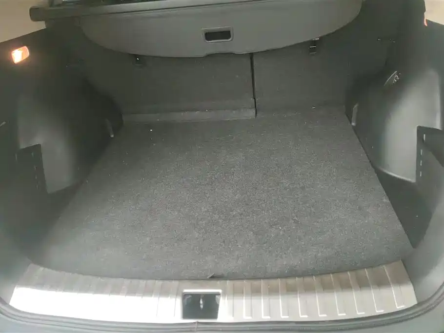 Dongfeng Fengshen AX7 2.0 L Auto Smart Joy