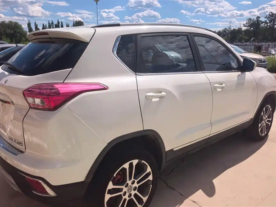 Senova X35 1.5 L Auto Luxury