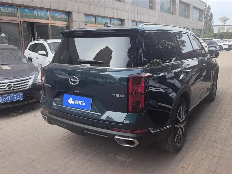 GAC Trumpchi GS8 Navigator Series 2.0 TGDI 2 WD Distinguished (6-seat)