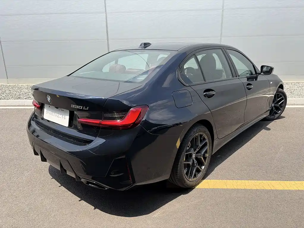 BMW 3 Series 330 Li M Sport Night Package