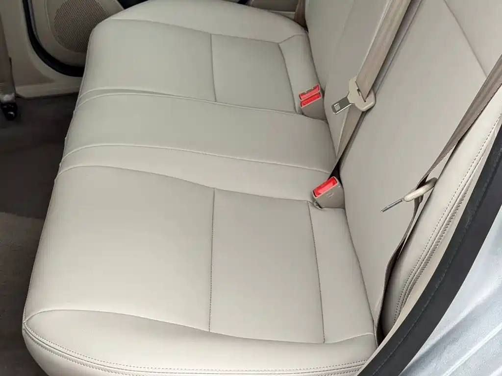 Focus Sedan 1.6 L Auto Comfort