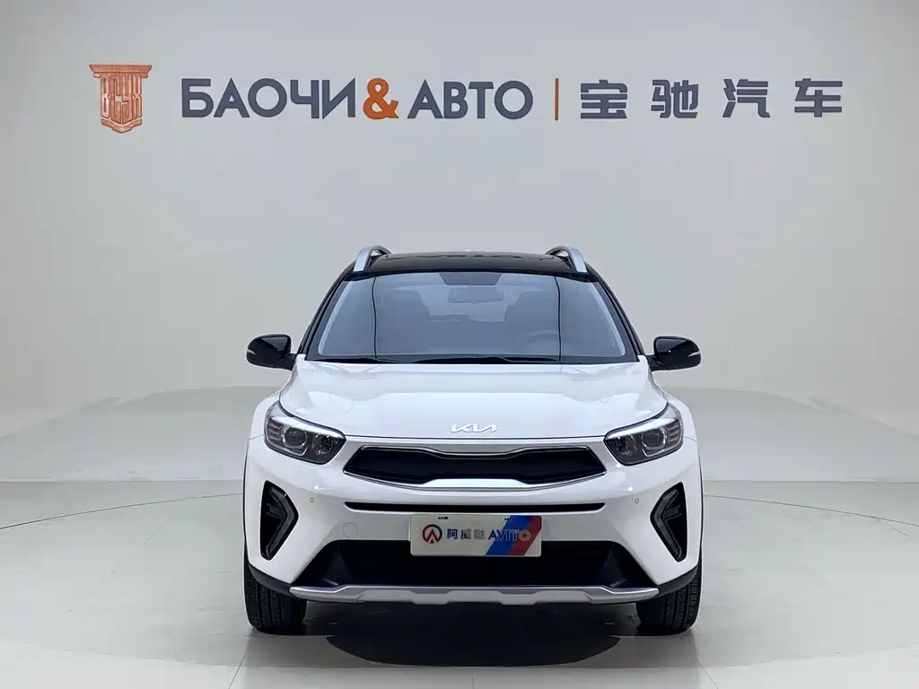 Stonic 1.4 L CVT Sunroof