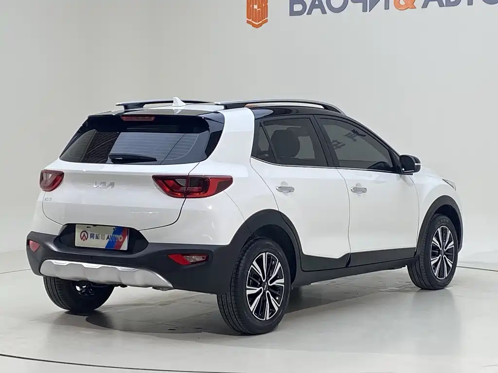 Stonic 1.4 L CVT Sunroof