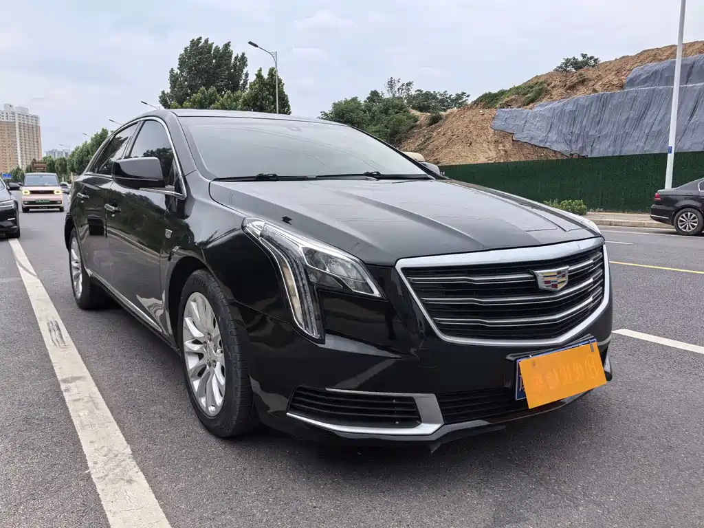 Cadillac XTS 28 T Tech