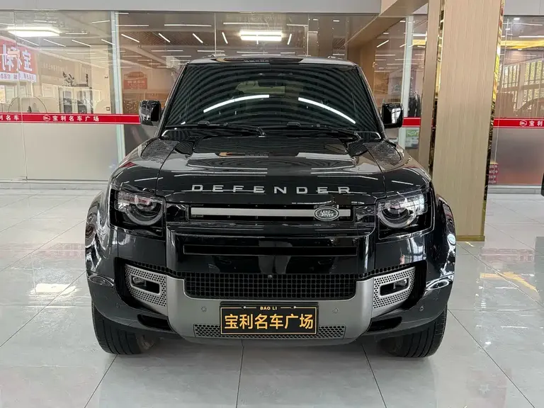 Land Rover Defender 110 3.0 T P400 X-DYNAMIC HSE