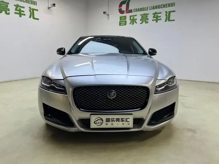 Jaguar XFL XFL 2.0 T 250 PS Luxury